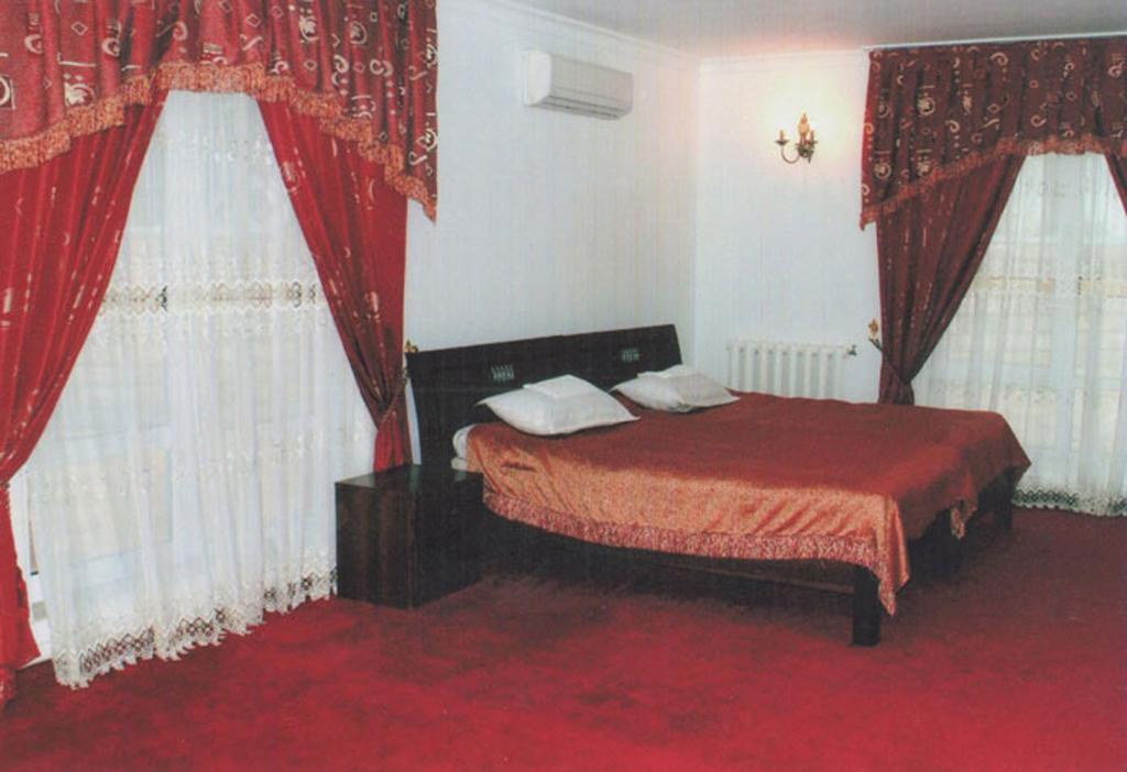 Diyor Hotel Samarkand Quarto foto